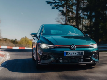 VW Golf GTI Edition 50 - Zn&oacute;w nr 1 na N&uuml;rburgringu